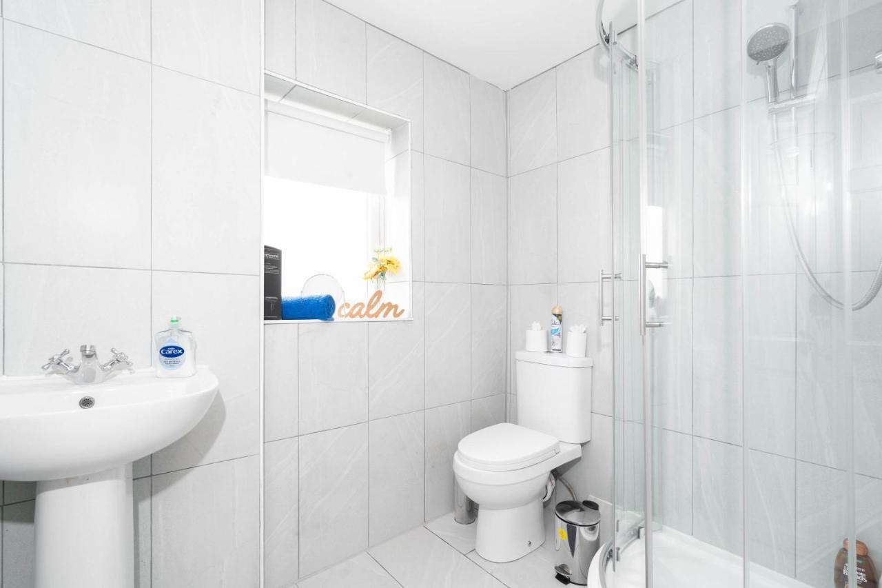 2 Bedroom Loft And Spacious Apt- One Choice Stays- Jq Бирмингем Экстерьер фото